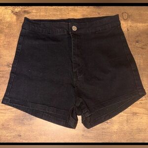 NWOT VIPONES Classic Black Women's High Waisted  Black Denim Shorts